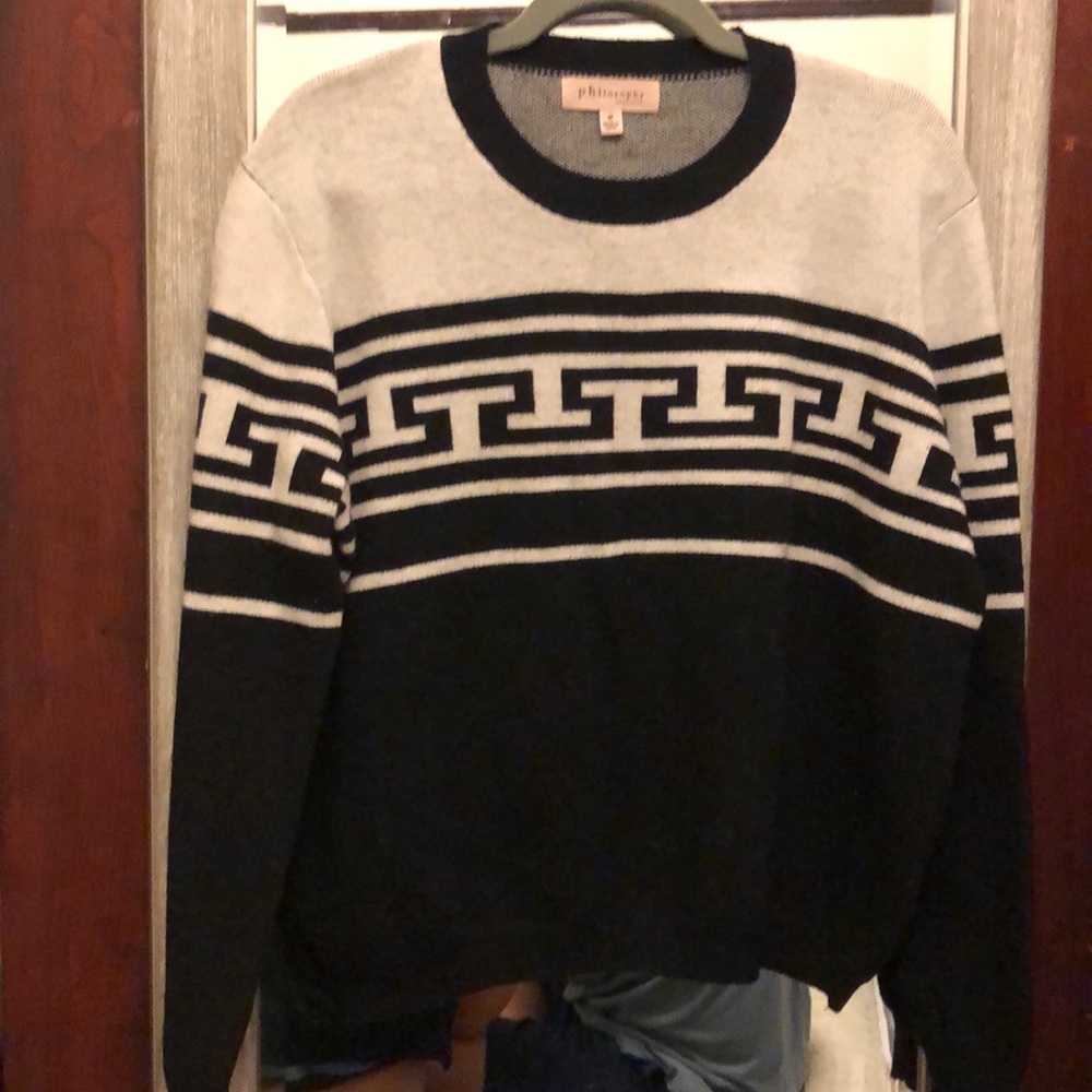 Philosophy sweater | Size M